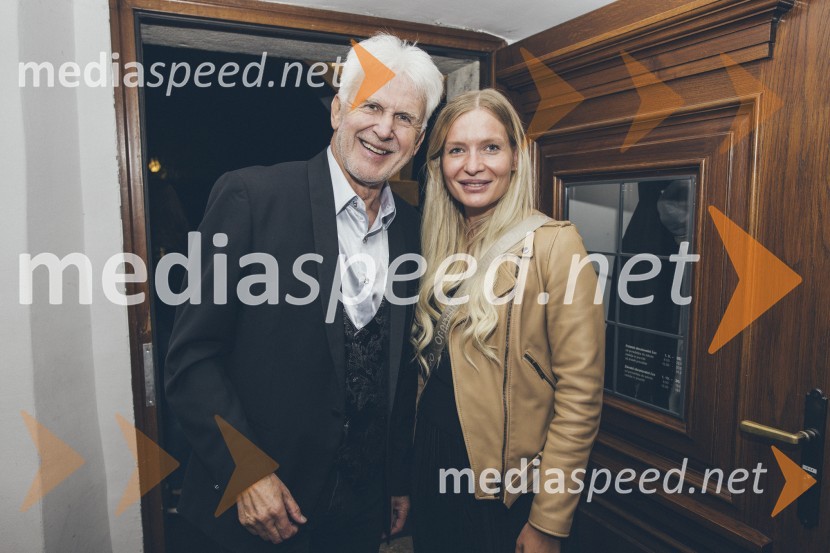  Andrej Šifrer, glasbenik;  Maja KonečnikKoncert Andrej Šifrer, 40 let norosti
