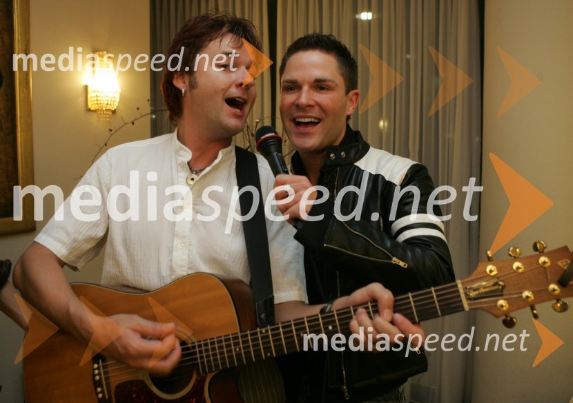 Simon Gomilšek, Duo Platin in pevec SebastianAvantura, novoletna oddaja TV Pika
