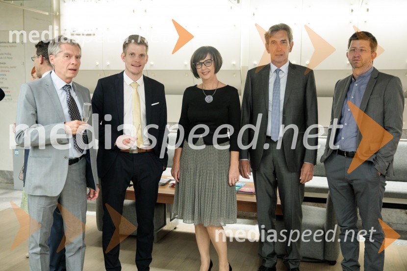  ... ;  ... ; doc. dr. Simona Savšek, Prodekanja;  ... ;  ... Proslava ob 100-letnici Fakultete za gradbeništvo in geodezijo