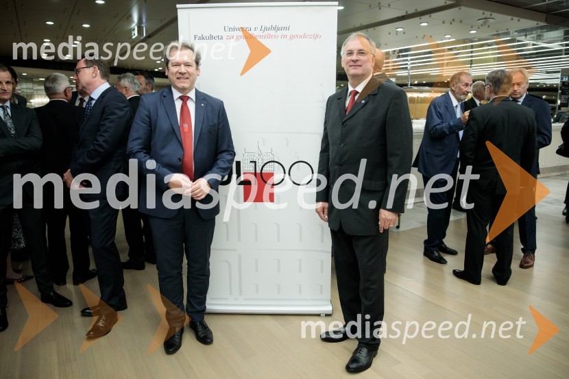 dr. Igor Papič, rektor, Univerza v Ljubljani; prof. dr. Matjaž Mikoš, dekan Fakultete za gradbeništvo in geodezijo Univerze v LjubljaniProslava ob 100-letnici Fakultete za gradbeništvo in geodezijo