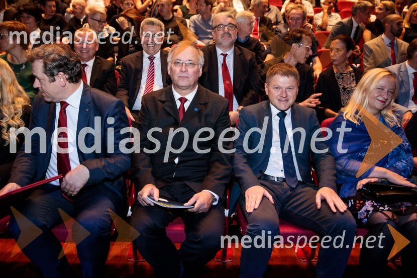 dr. Igor Papič, rektor, Univerza v Ljubljani; prof. dr. Matjaž Mikoš, dekan Fakultete za gradbeništvo in geodezijo Univerze v Ljubljani; prof. dr. Matjaž Dolšek; prof. dr. Violeta Bokan BosiljkovProslava ob 100-letnici Fakultete za gradbeništvo in geodezijo