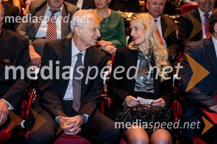 prof. dr. Peter Fajfar, profesor na Univerzi v Ljubljani in član Slovenske inženirske akademije; prof. dr Barbara Novak, prorektorica, Univerza v LjubljaniProslava ob 100-letnici Fakultete za gradbeništvo in geodezijo