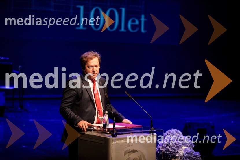 dr. Igor Papič, rektor, Univerza v LjubljaniProslava ob 100-letnici Fakultete za gradbeništvo in geodezijo