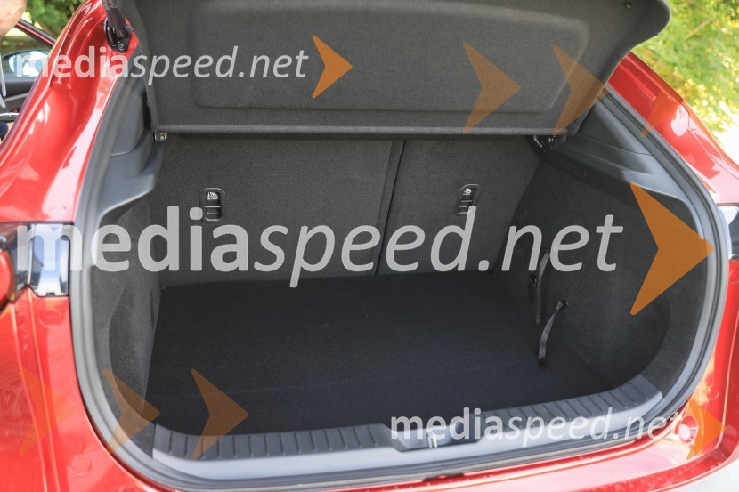 Mazda predstavitev CX-30