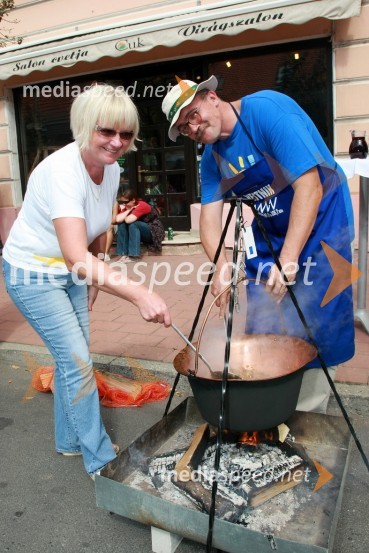 Irma Benko, direktorica Podjetja za informiranje Murska Sobota in Dušan Radič - Vanek, humorist Radia Murski Val, ZamurjenciBogračfest 2008