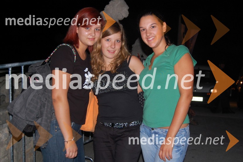 ObiskovalkeGrand rock Sevnica 2008