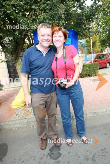 Marjan Dora, urednik radia Murski val in žena Milena Dora, novinarka za Nedeljski dnevnik
 
Bogračfest 2008