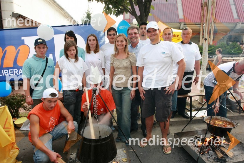 Ekipa LDS in Katarina Kresal, predsednica LDSBogračfest 2008