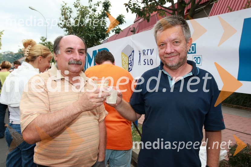 Drago Gyorek, snemalec TV Slovenija in Marjan Dora, urednik radia Murski valBogračfest 2008