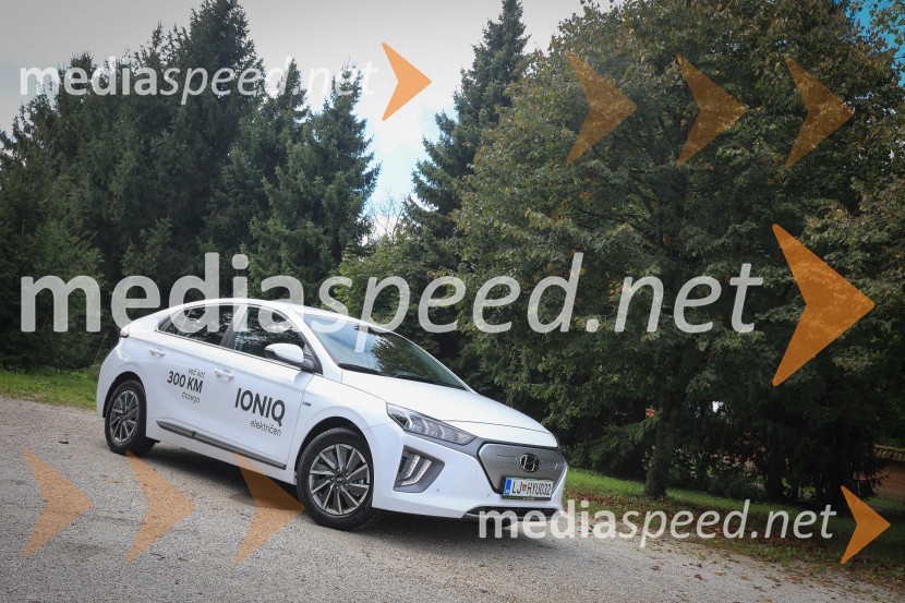 Slovenska predstavitev Hyundaijeve prenovljene družine IONIQ