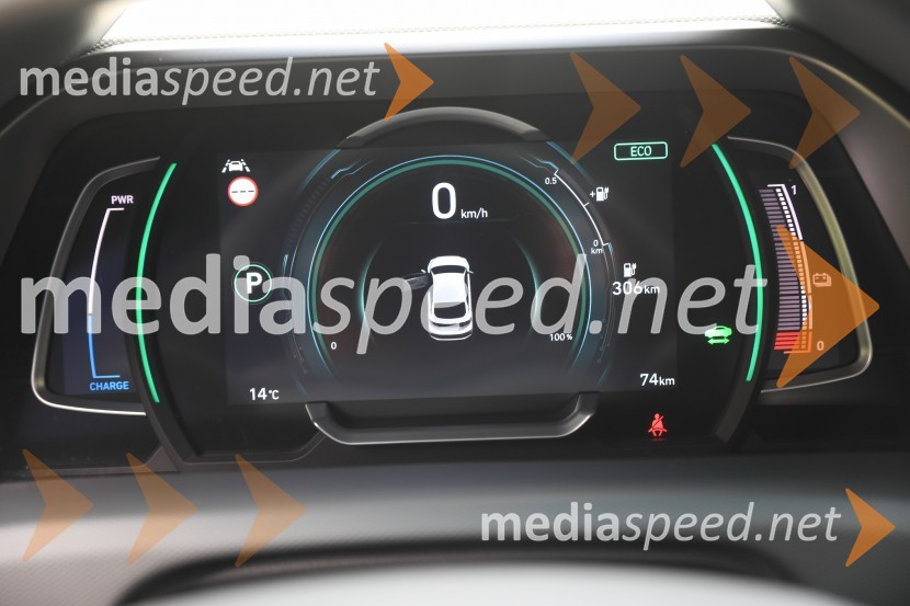 Slovenska predstavitev Hyundaijeve prenovljene družine IONIQ