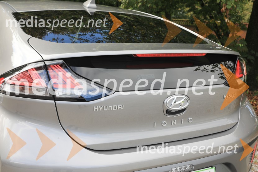 Slovenska predstavitev Hyundaijeve prenovljene družine IONIQ