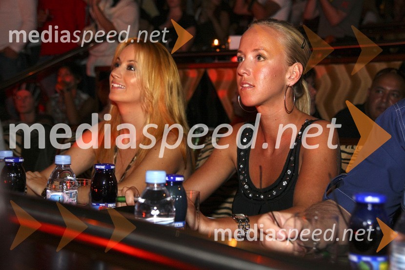 Saša Lendero, pevka in Ota Roš, moderatorka Radia AntenaPesem poletja 2008