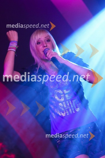 Ines, Skupina Foxy TeensPesem poletja 2008