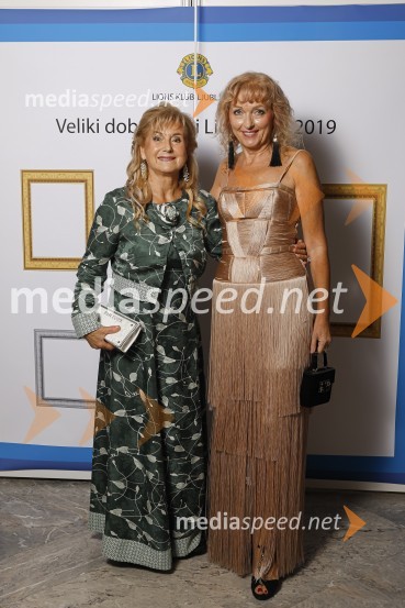 Doroteja Omahen, članica odbora za SILA GALA, urednica SILA kuharske knjige;  Lilijana Kastelic, oblikovalkaVeliki dobrodelni Lions ples 2019