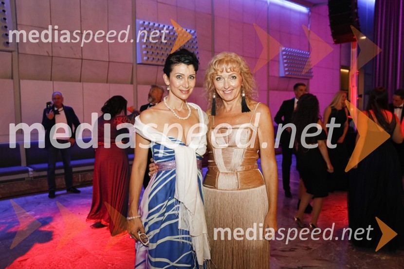  ... ;  Lilijana Kastelic, oblikovalkaVeliki dobrodelni Lions ples 2019