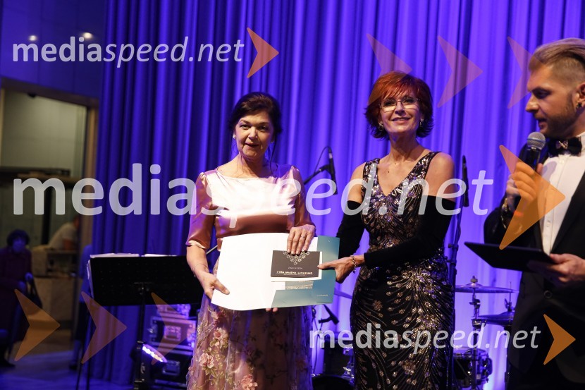 doc.dr. Nena Kopčavar Guček, zdravnica;  Darinka Pavlič Kamien, strokovnjakinja za komuniciranje;  ... Veliki dobrodelni Lions ples 2019