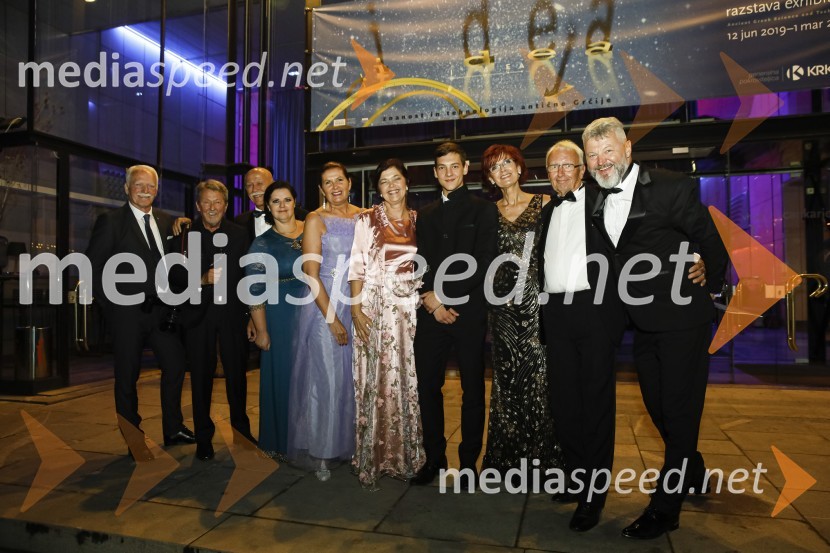  Andrej Guček, zdravnik;  ... ;  Frane Praprotnik, podjetnik;  ... ;  Polona  Praprotnik; doc.dr. Nena Kopčavar Guček, zdravnica;  ... ;  Darinka Pavlič Kamien, strokovnjakinja za komuniciranje; dr. Peter Kamien;  ... Veliki dobrodelni Lions ples 2019