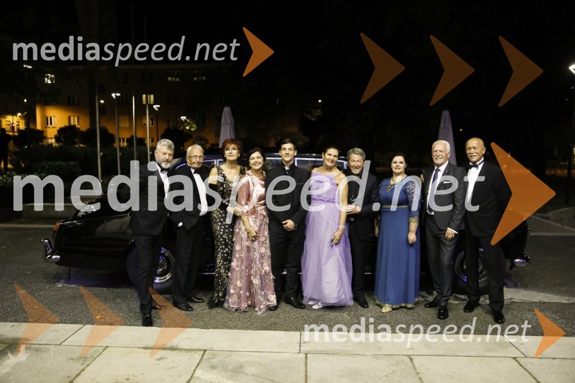  ... ; dr. Peter Kamien;  Darinka Pavlič Kamien, strokovnjakinja za komuniciranje; doc.dr. Nena Kopčavar Guček, zdravnica;  ... ;  Polona  Praprotnik;  ... ;  ... ;  Andrej Guček, zdravnik;  Frane Praprotnik, podjetnikVeliki dobrodelni Lions ples 2019