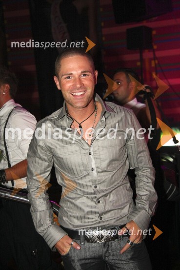 Sebastian, pevecPesem poletja 2008