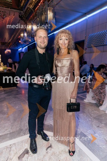  Anže Krže, fotograf;  Lilijana Kastelic, oblikovalkaVeliki dobrodelni Lions ples 2019