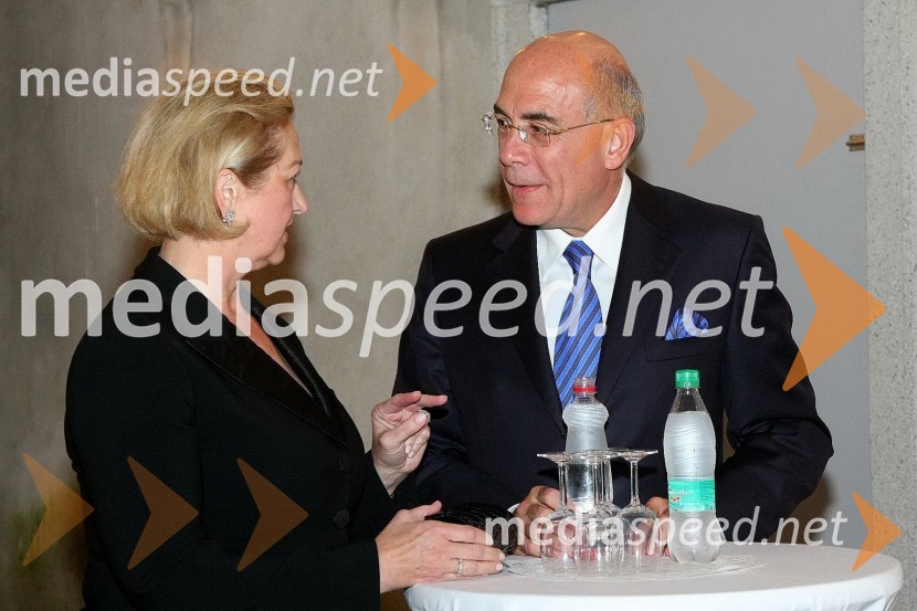 Yousif B. Ghafari, ameriški veleposlanik v Sloveniji s soprogoFestival Ljubljana, Predstava Tomaža Pandurja: Baroko