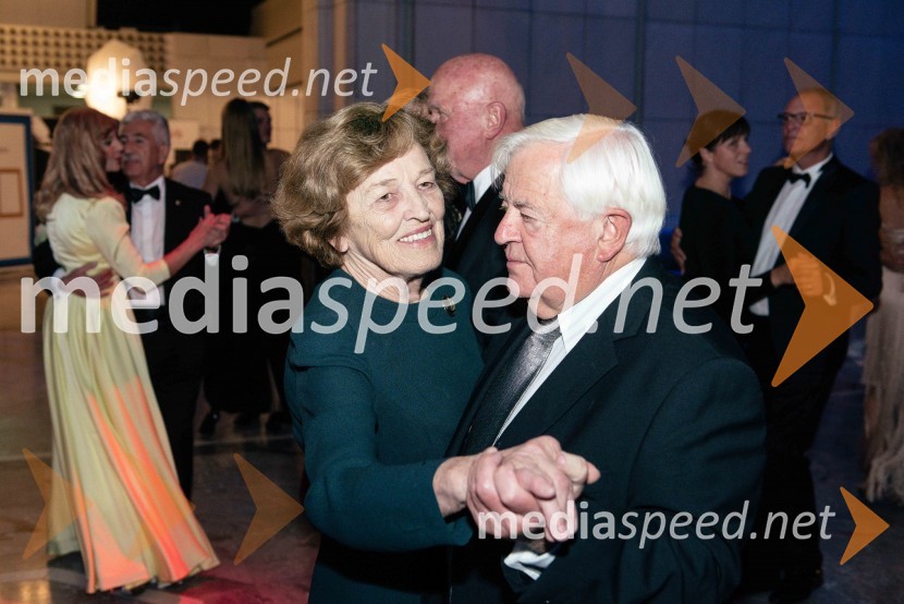  Štefka Kučan;  Milan Kučan, nekdanji predsednik Republike SlovenijeVeliki dobrodelni Lions ples 2019