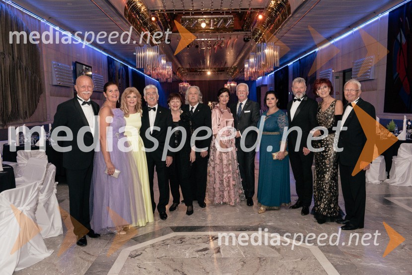  Frane Praprotnik, podjetnik;  Polona  Praprotnik;  Darja Kuhar Kotnik, soustanoviteljica in podpredsednica Društva za zdravje naroda;  Rajko Kotnik, državni pravobranilec, bivši predsednik Lions Ljubljana Rožnik;  ... ;  ... ; doc.dr. Nena Kopčavar Guček, zdravnica;  Andrej Guček, zdravnik;  ... ;  ... ;  Darinka Pavlič Kamien, strokovnjakinja za komuniciranje;  ... Veliki dobrodelni Lions ples 2019