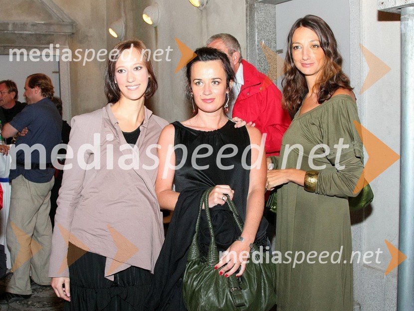 Tina Košir, TV voditeljica, … in Vesna Milek, novinarkaFestival Ljubljana, Predstava Tomaža Pandurja: Baroko