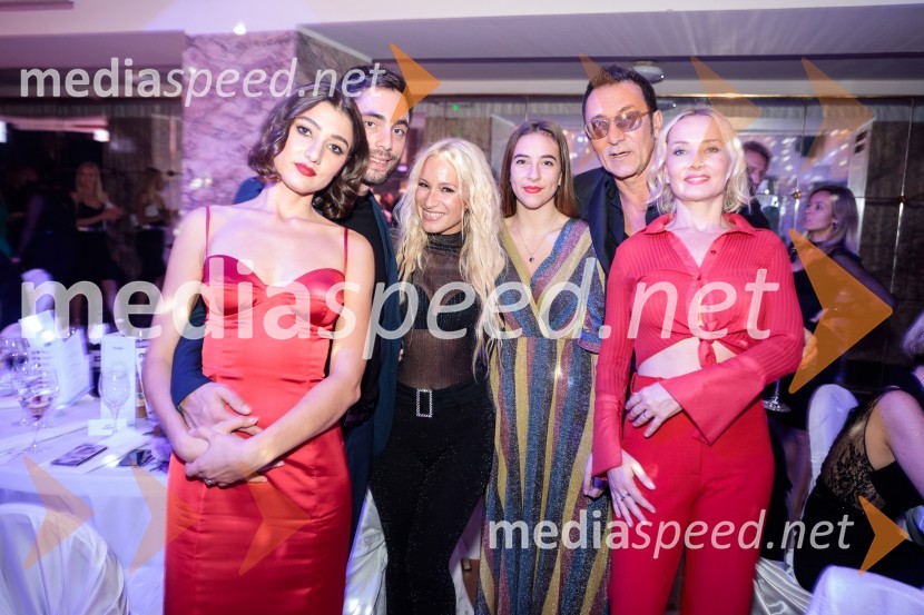  Zala Djurić, manekenka;  ... ;  Alja Omladič - Alya, pevka;  Ela Ribič Đurić;  Branko Djurić, igralec;  Tanja Ribič, igralkaFemme fatale 2019 je Natalija Verboten