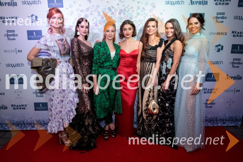  Jana  Koteska, manekenka;  Gaja Prestor, pevka;  Iva Krajnc Bagola, igralka;  Zala Djurić, manekenka;  Natalija Verboten, pevka;  Nives Orešnik, fotomodel, fitnes trenerka, nekdanja Miss Slovenije;  Lorella Flego, voditeljicaFemme fatale 2019 je Natalija Verboten