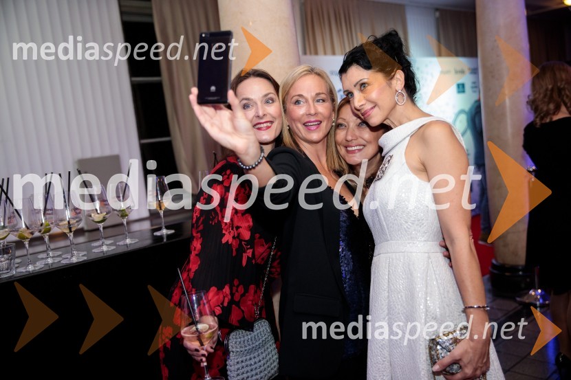  Blažka Müller, voditeljica;  Nina Ivanič, igralka;  Lara Burazer, jezikoslovka in prevajalka; Dr. Jerca Legan Cvikl, antropologinja in predsednica Fundacije Femmes Sans FronitièresFemme fatale 2019 je Natalija Verboten