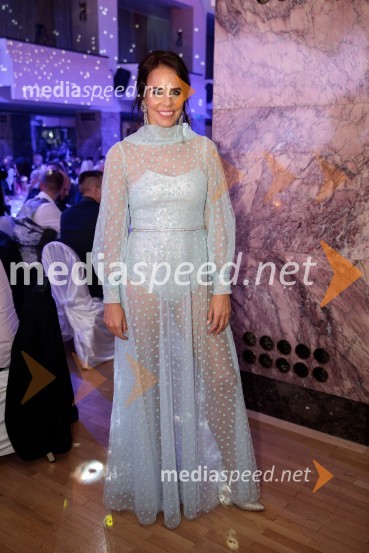  Lorella Flego, voditeljicaFemme fatale 2019 je Natalija Verboten
