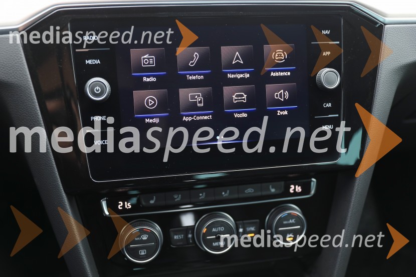 Slovenska predstavitev prenovljenega vozila Volkswagen Passat