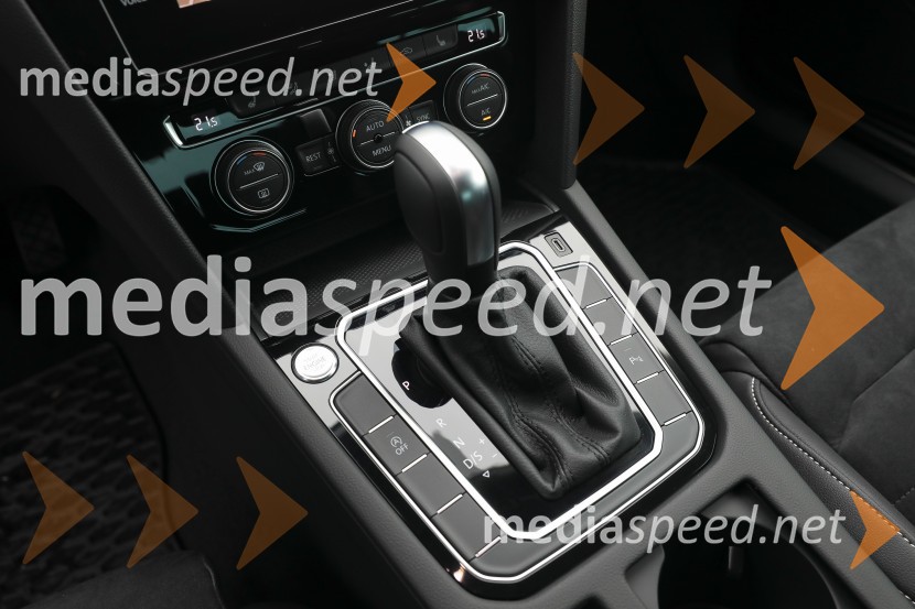 Slovenska predstavitev prenovljenega vozila Volkswagen Passat