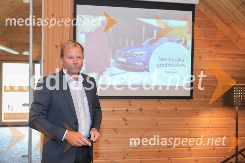 Slovenska predstavitev prenovljenega vozila Volkswagen Passat