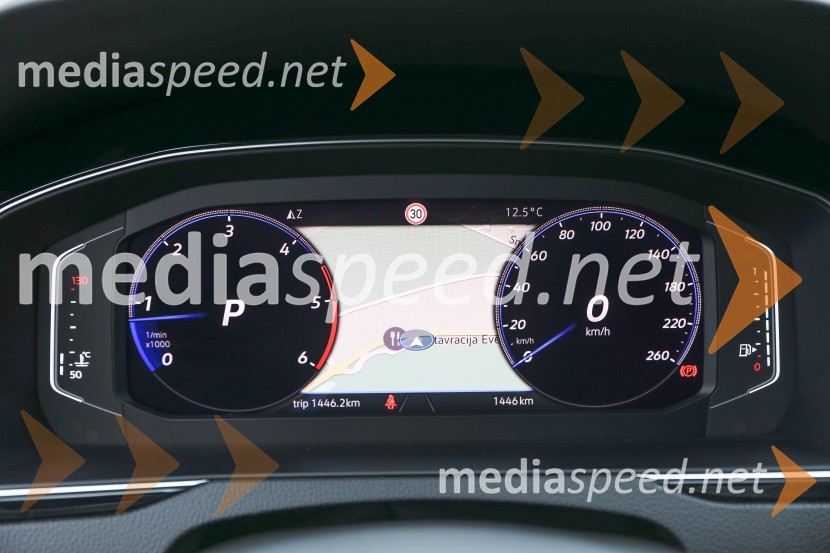 Slovenska predstavitev prenovljenega vozila Volkswagen Passat