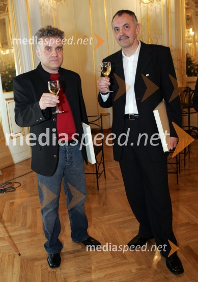 Grafik Samuel Grajfoner in Zdenko Kodrič, novinar VečeraGlazerjeve nagrade, podelitev SNG Maribor