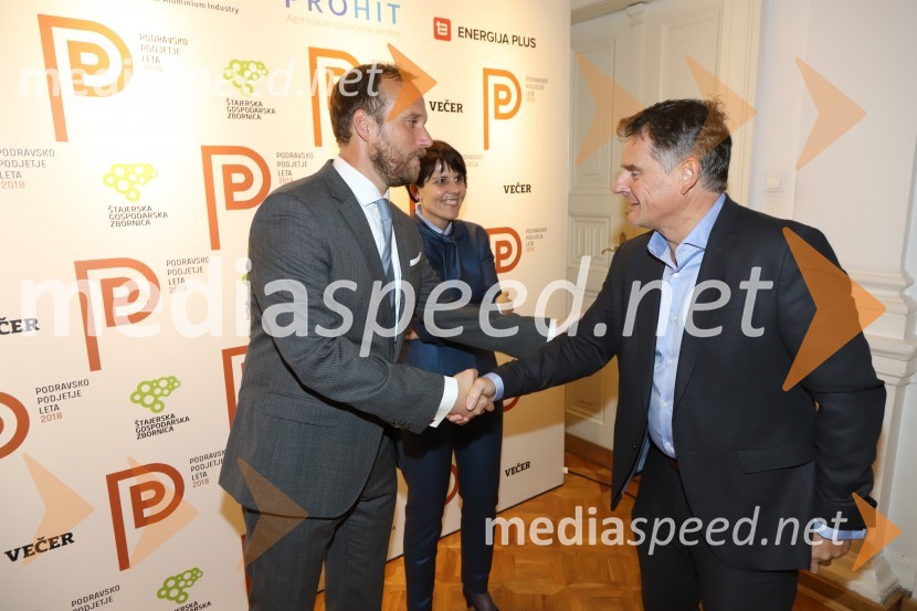 Uroš Hakl, direktor družbe Večer, d.o.o.; mag. Aleksandra Podgornik, direktorica, Štajerska gospodarska zbornica;  ... Podravsko podjetje leta 2018 je Teta Frida