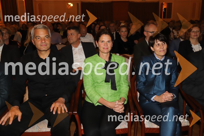  Aleksander Saša Arsenovič, župan, Mestna občina Maribor; mag. Alenka Bratušek, ministrica za infrastrukturo RS ; mag. Aleksandra Podgornik, direktorica, Štajerska gospodarska zbornicaPodravsko podjetje leta 2018 je Teta Frida