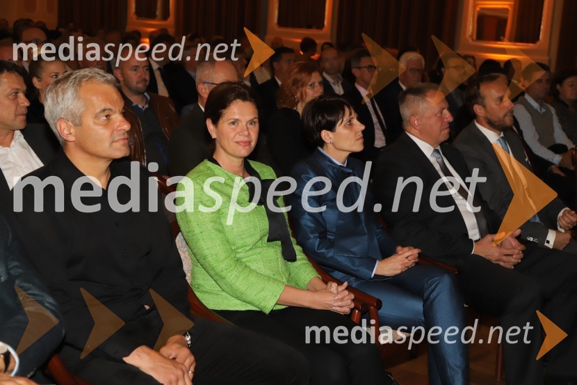  Aleksander Saša Arsenovič, župan, Mestna občina Maribor; mag. Alenka Bratušek, ministrica za infrastrukturo RS ; mag. Aleksandra Podgornik, direktorica, Štajerska gospodarska zbornica;  Zdravko Počivalšek, minister za gospodarski razvoj in tehnologijoPodravsko podjetje leta 2018 je Teta Frida