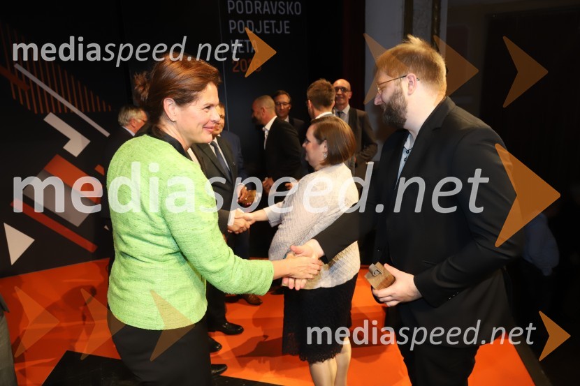 mag. Alenka Bratušek, ministrica za infrastrukturo RS ;  ... Podravsko podjetje leta 2018 je Teta Frida