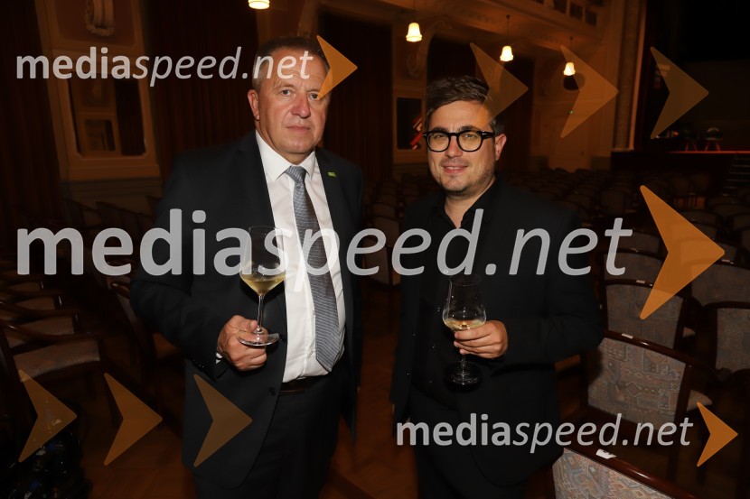  Zdravko Počivalšek, minister za gospodarski razvoj in tehnologijo;  Matija Stepišnik, odgovorni urednik, VečerPodravsko podjetje leta 2018 je Teta Frida