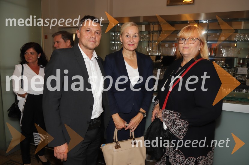  ... ;  ... ;  Melita  Petelin, mestna svetnica, Lista Melite PetelinPodravsko podjetje leta 2018 je Teta Frida