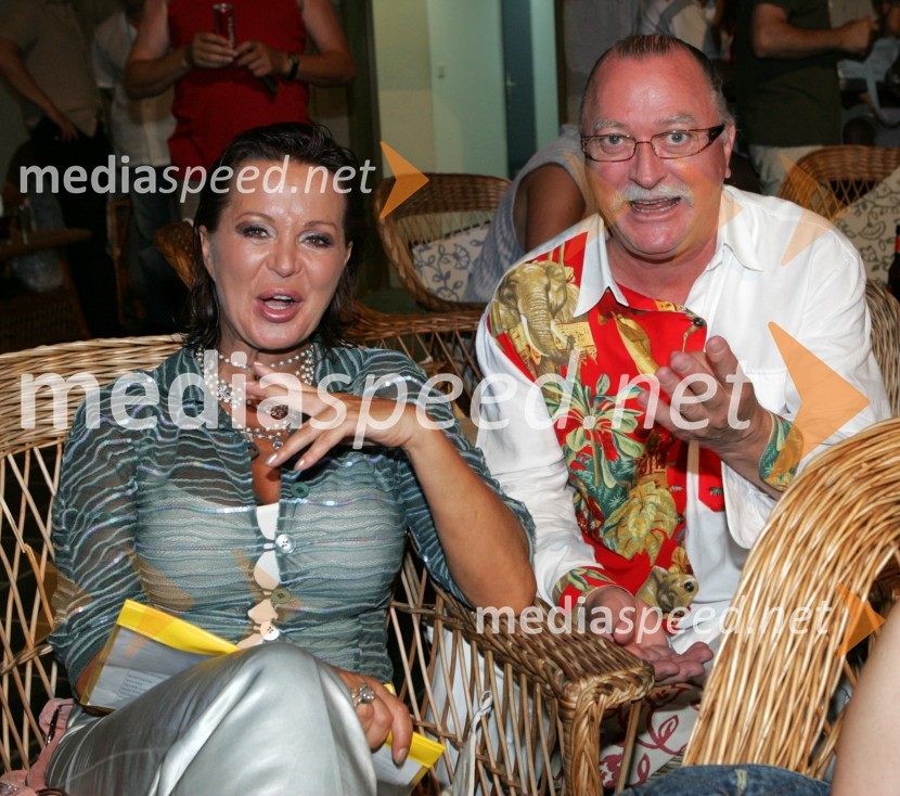 Miša Molk in pevec Tulio FurlaničMelodije morja in sonca