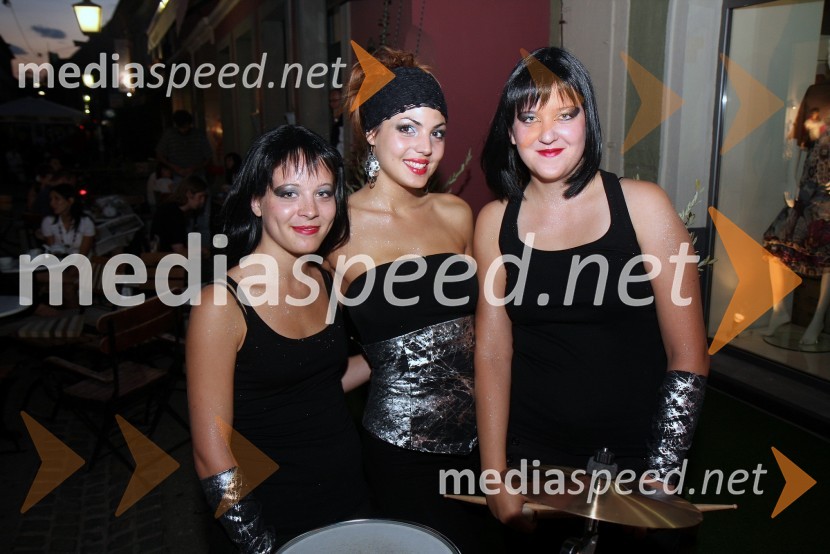 ..., Gea, plesalka z ognjem in ...Otvoritev trgovine MNM