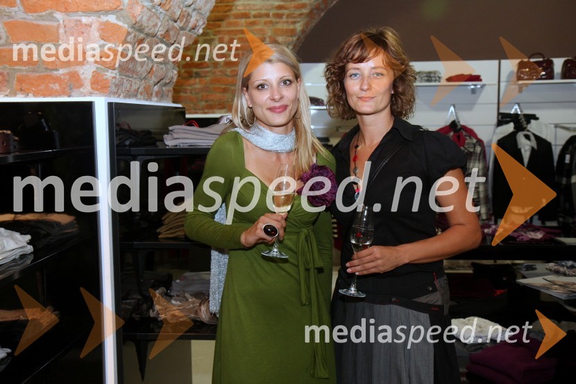 Karmen Mir in Barbara Sušek, arhitektki interierjev trgovine 
Otvoritev trgovine MNM