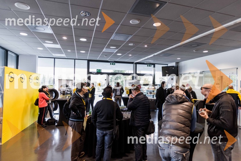 Slovenska predstavitev Oplove ponudbe gospodarskih vozil