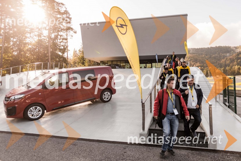 Slovenska predstavitev Oplove ponudbe gospodarskih vozil