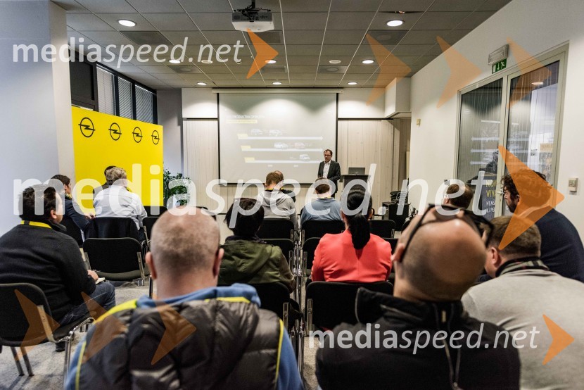 Slovenska predstavitev Oplove ponudbe gospodarskih vozil